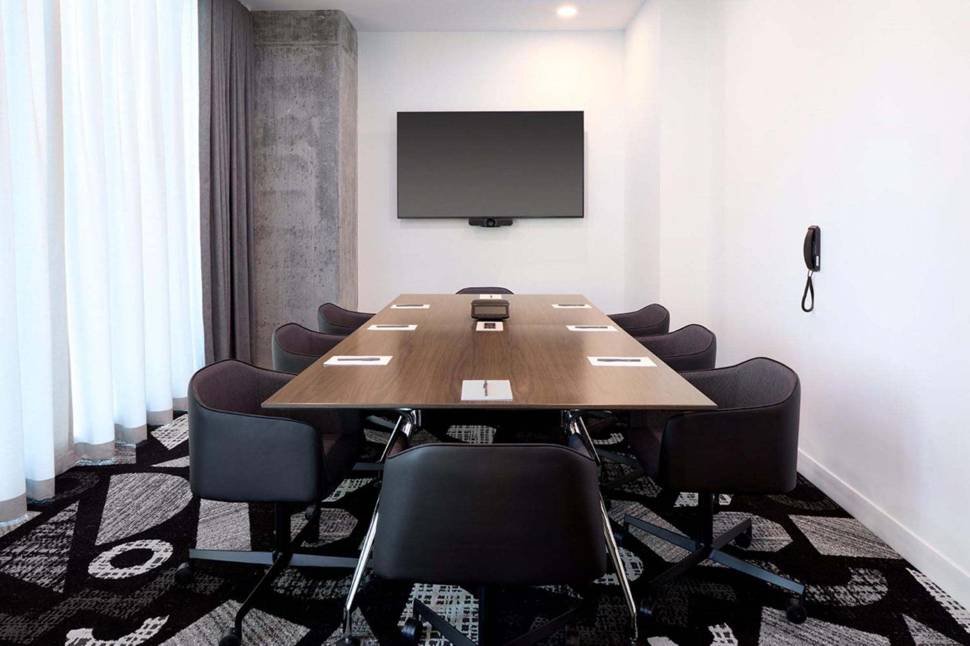 Courtyard By Marriott Montreal Laval Hotel Ngoại thất bức ảnh